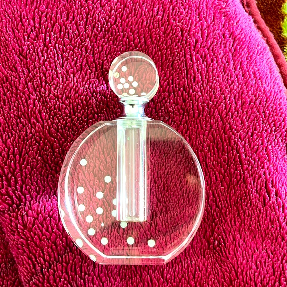 Empty perfume bottle decorative all solid glass with empty at center with lock